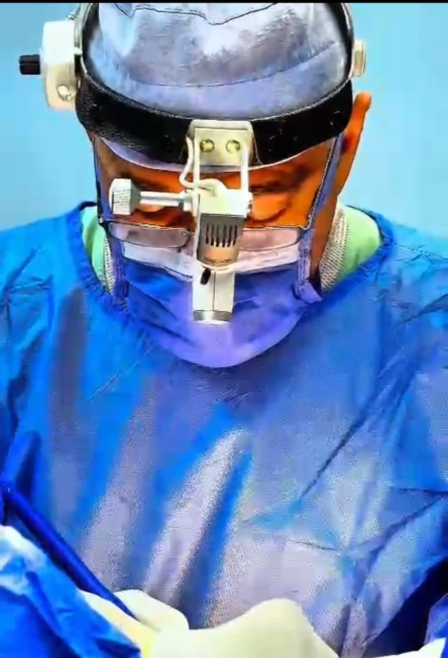 Dr. Julian Taborda — Cirujano Plástico